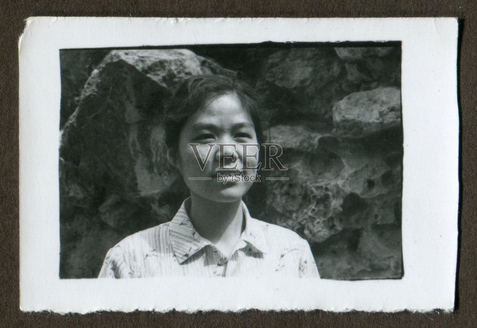 70年代中国女孩肖像单色老照片照片摄影图片