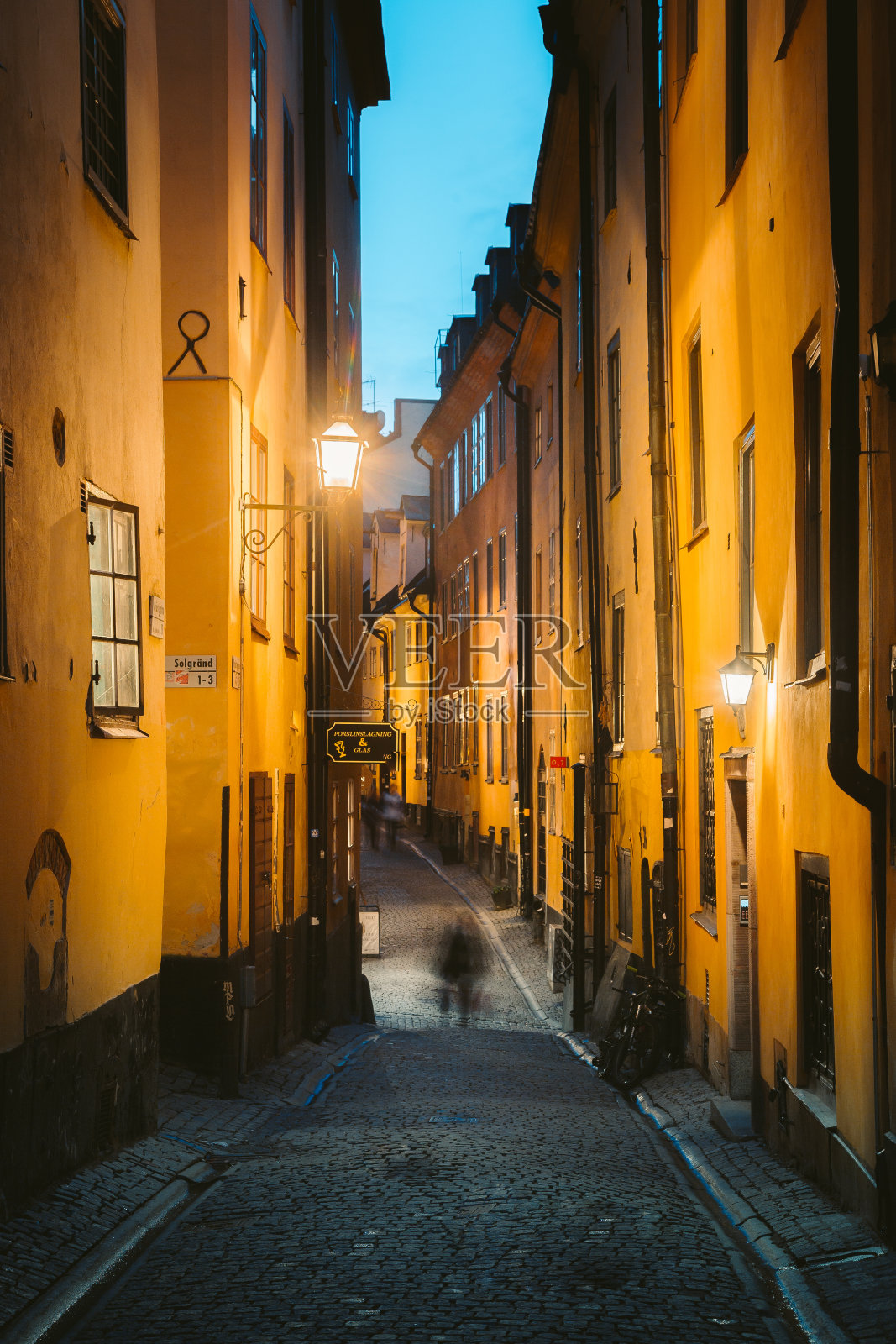 斯德哥尔摩的格拉斯坦老城区的夜晚，瑞典照片摄影图片