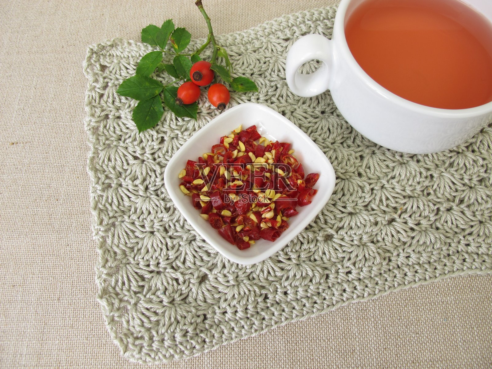 红玫瑰果茶的种子和果实照片摄影图片