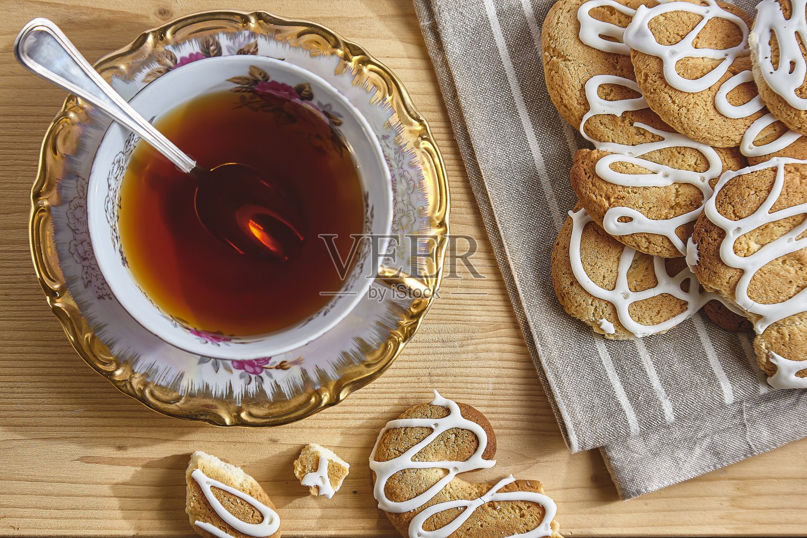 食物搭配茶和饼干照片摄影图片