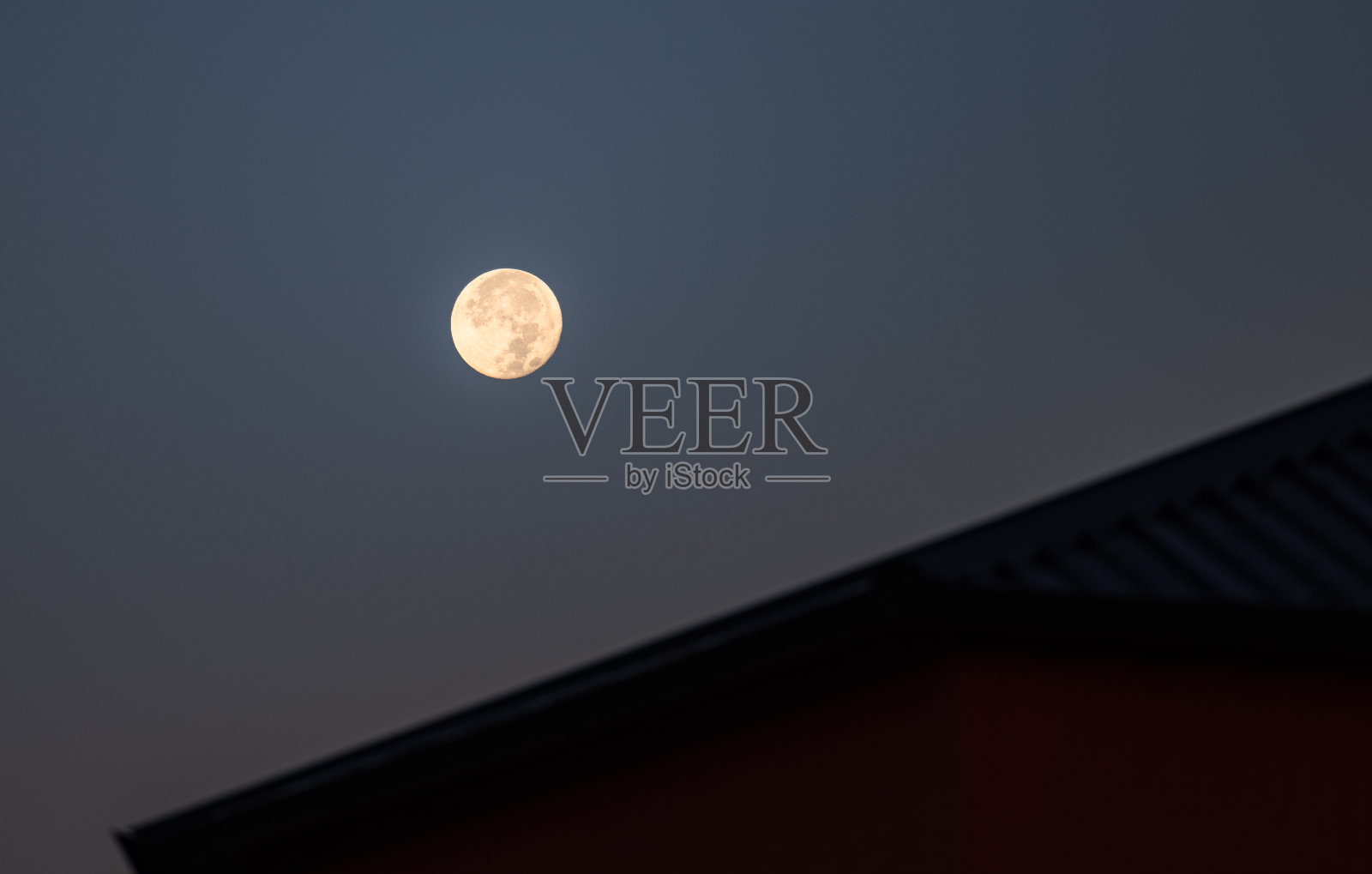 十月的乌兰布坦月亮照片摄影图片