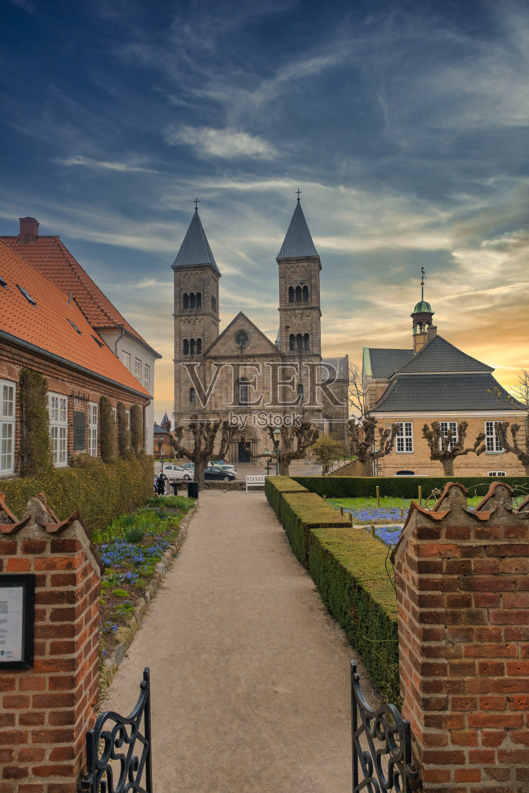 位于丹麦中部的维堡古老大教堂照片摄影图片