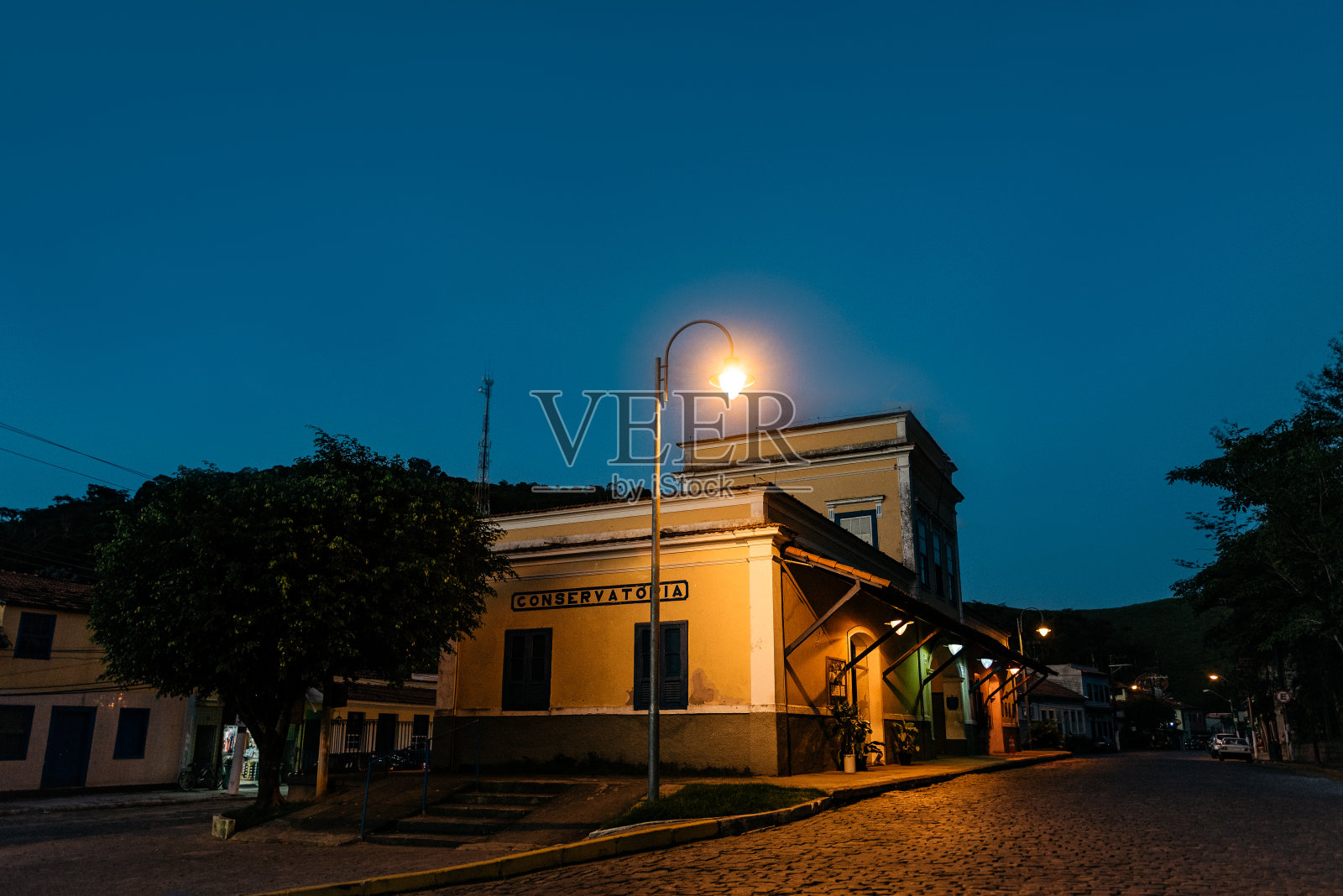 巴西RJ Conservatória公交终点站照片摄影图片