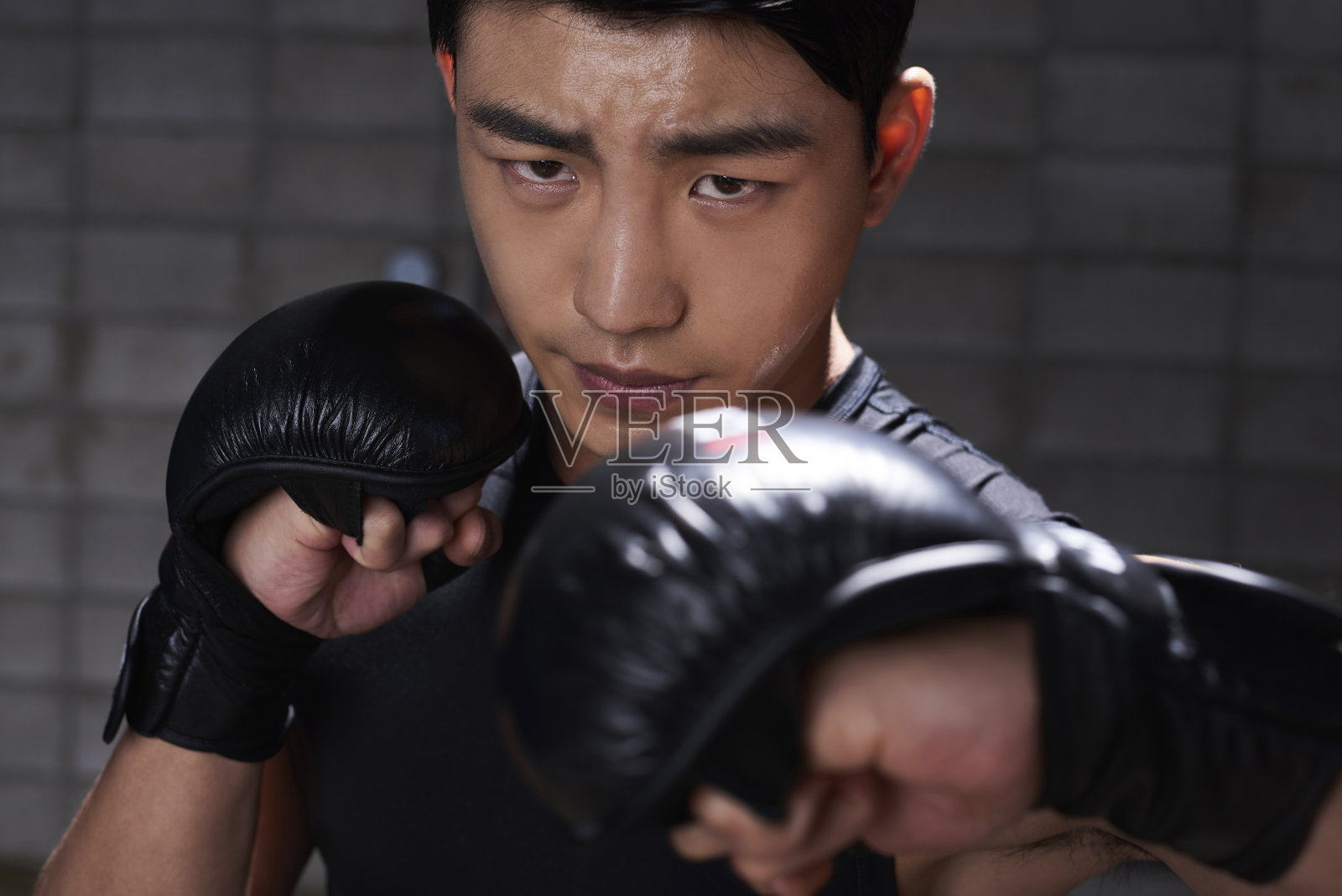年轻男性,拳击,韩国人照片摄影图片