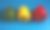 三个不同颜色的辣椒孤立在蓝色背景上素材图片